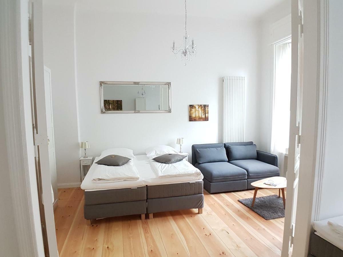 Lang Re By Rockchair Apartments L Superhost Status L 2 Bedrooms Boxspringbeds In City Center - Cozy Family & Business Flair Welcomes You! Berlin Luaran gambar