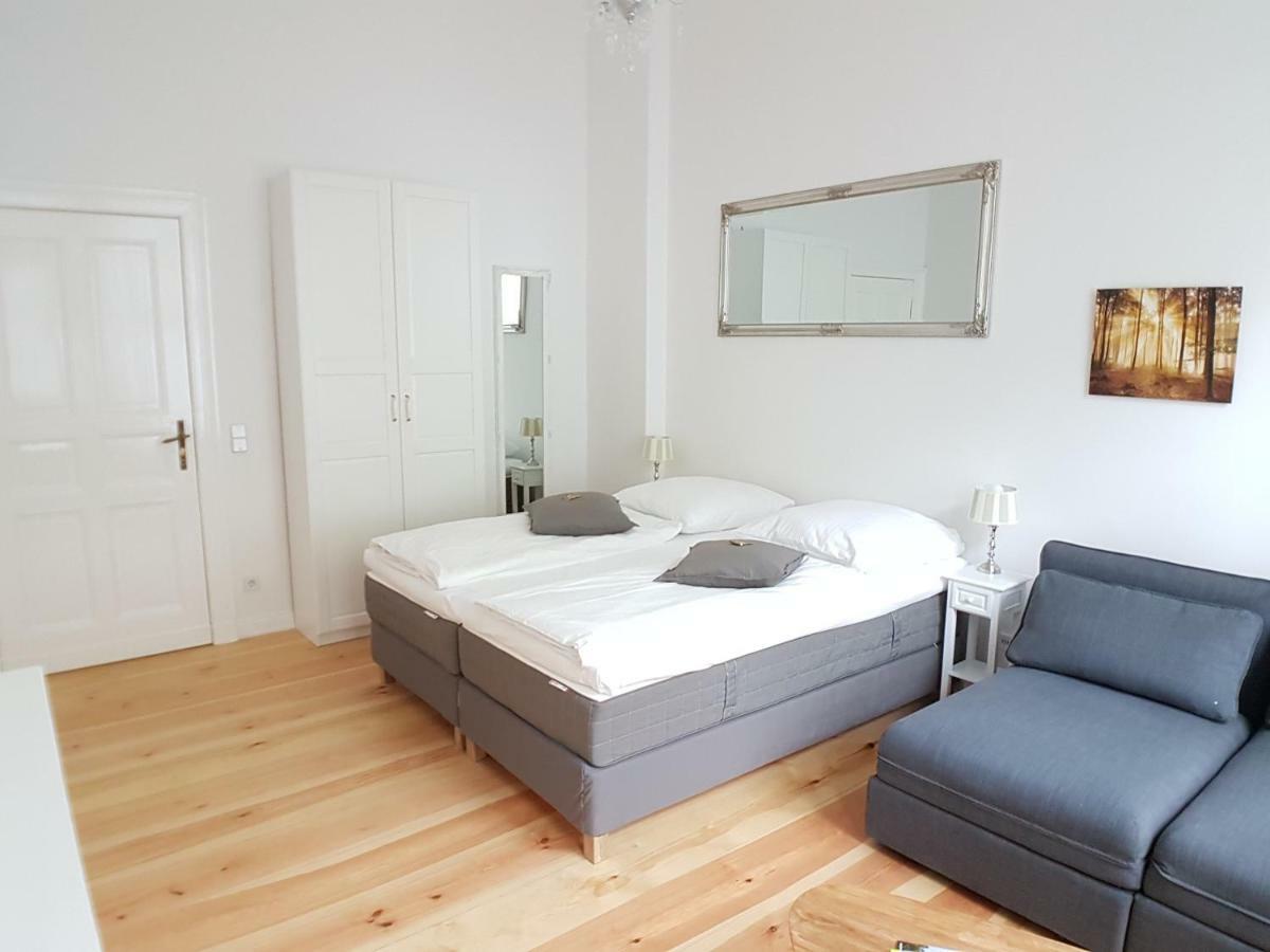 Lang Re By Rockchair Apartments L Superhost Status L 2 Bedrooms Boxspringbeds In City Center - Cozy Family & Business Flair Welcomes You! Berlin Luaran gambar